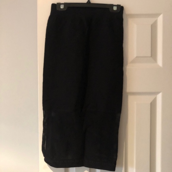 BCBGeneration Black Pencil Skirt/Racer Tank Set - Picture 6 of 6